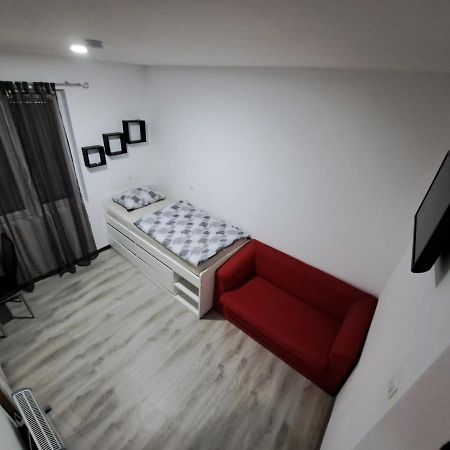 Hostelhollabrunn Esterno foto