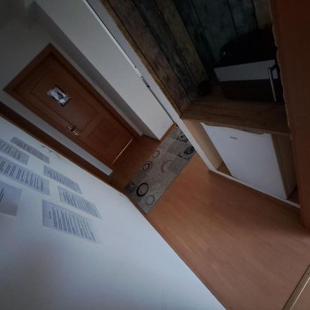 Hostelhollabrunn Esterno foto